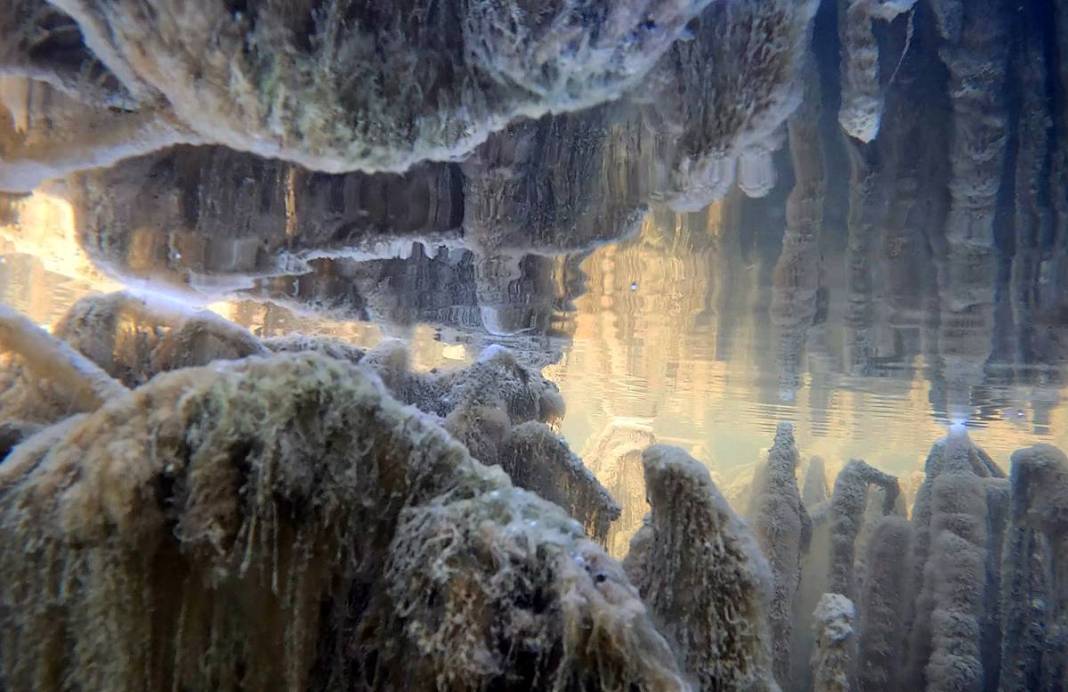 Gölde kale burcu ve duvar kalıntıları bulundu! Su altı turizmine katkı sağlayacak 17